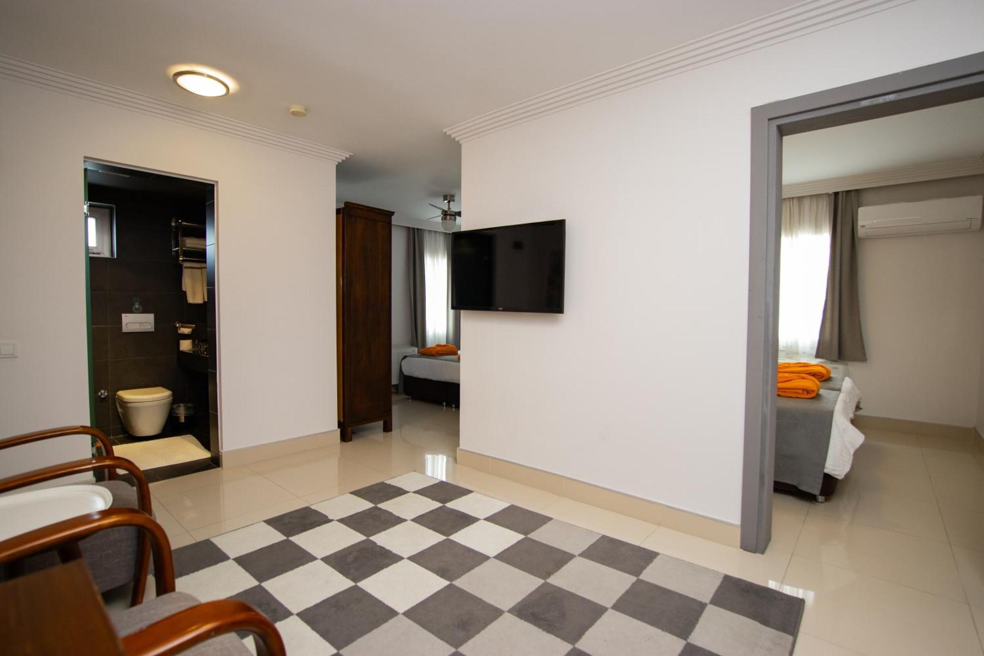 Hotel Pier Bodrum Marina ภายนอก รูปภาพ